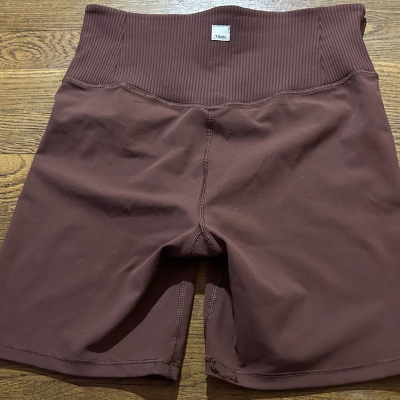 VUORI Rib Studio Short Women's BIKE Shorts Cedar 
M 6" inseam - Picture 10 of 11